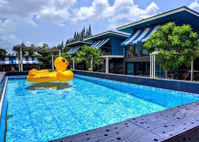 The Memo Resort Suanphung