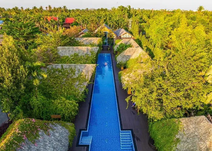 Khum Damnoen Resort