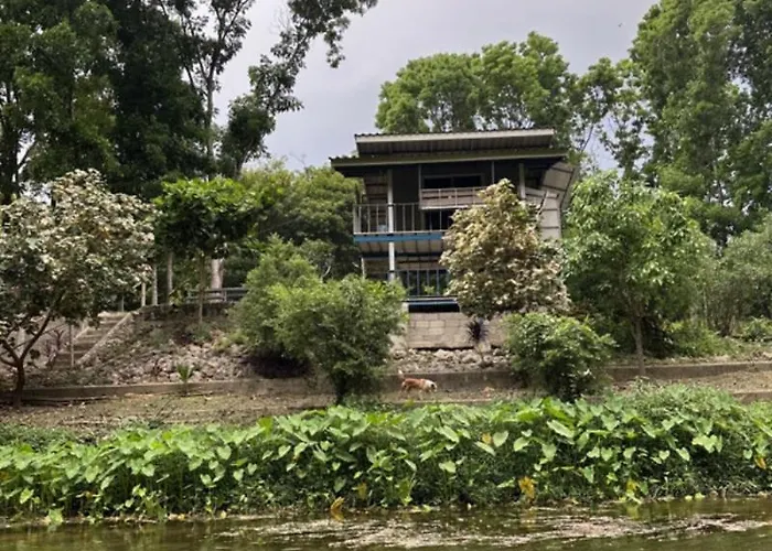 Nita Camping And Homestay