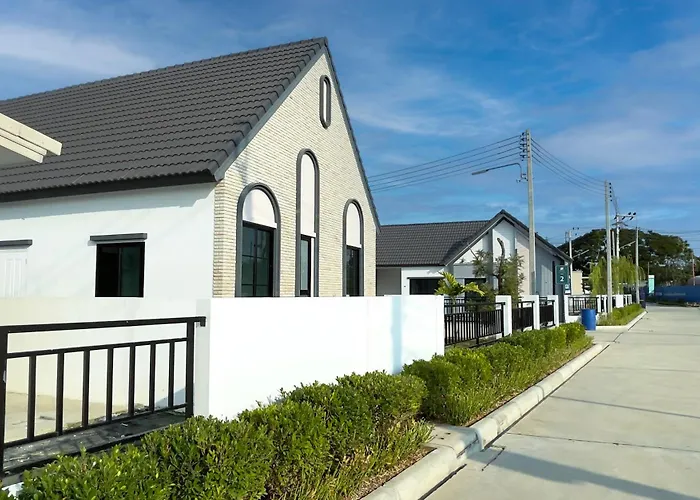 Sukthavorn Living, Ban Pong