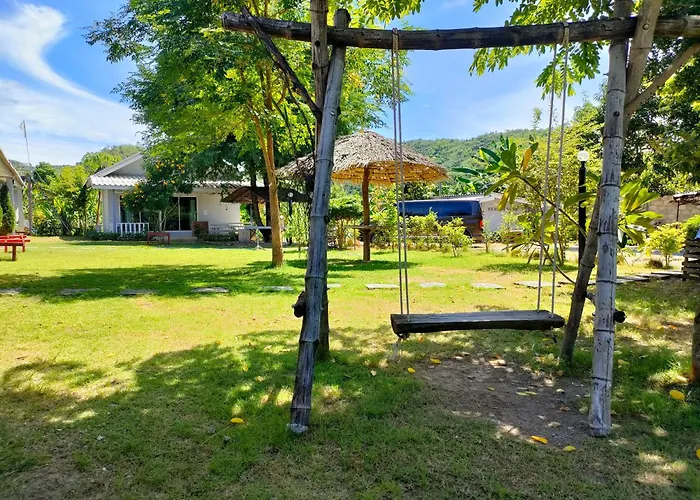 บ้านไม้หอมบูติค สวนผึ้ง