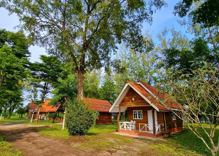 The Golden View Resort สวนผึ้ง