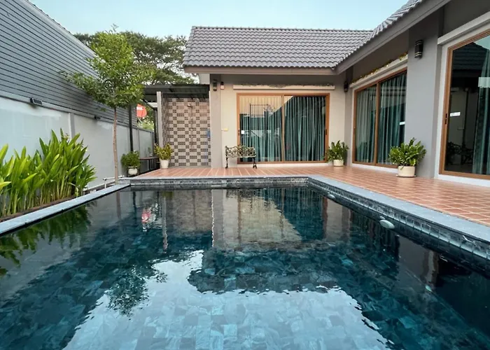 P2 Location Pool Villa