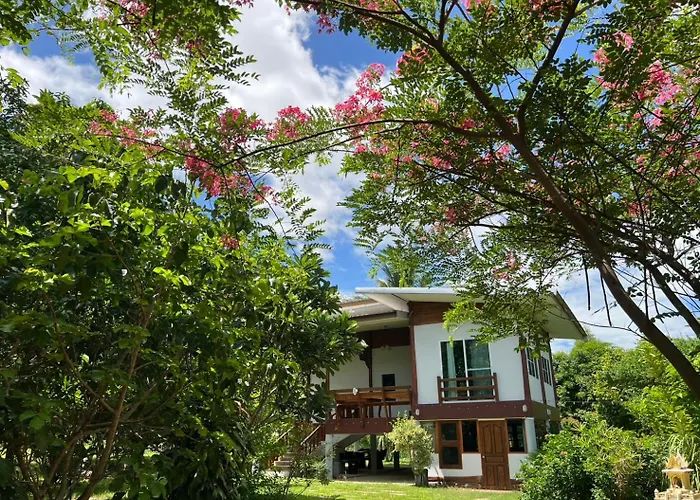 Coco Farm Stay Suanphueng