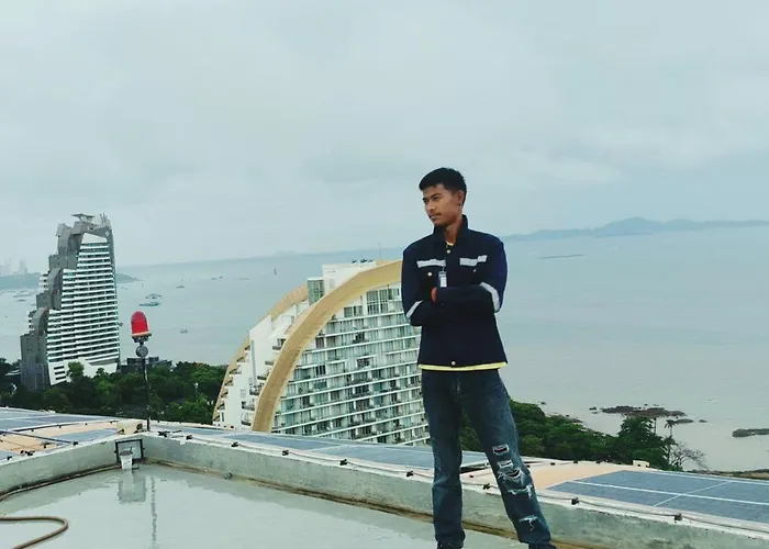 Wai Zin