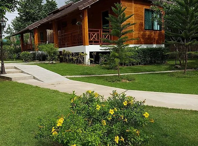 Phanya Chalet
